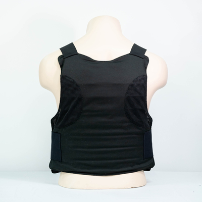 NIJ 0115.00 เสื้อกันกระแทกที่มีชิ้นส่วนของเกราะใยคาร์บอนเคลือบในผ้า Aramid