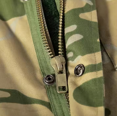 T65/C35 เนื้อผงแข็ง ผู้ชาย ทหาร ยุทธศาสตร์ เสื้อเสื้อแขนยาวและกางเกงกางเกงด้วยหนังแยก